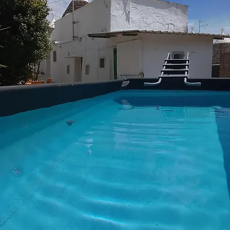 Nyaraló Trullo Martina